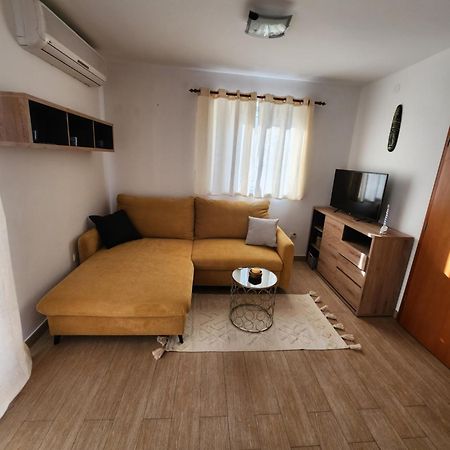Apartamento Lucija Karlobag Exterior foto